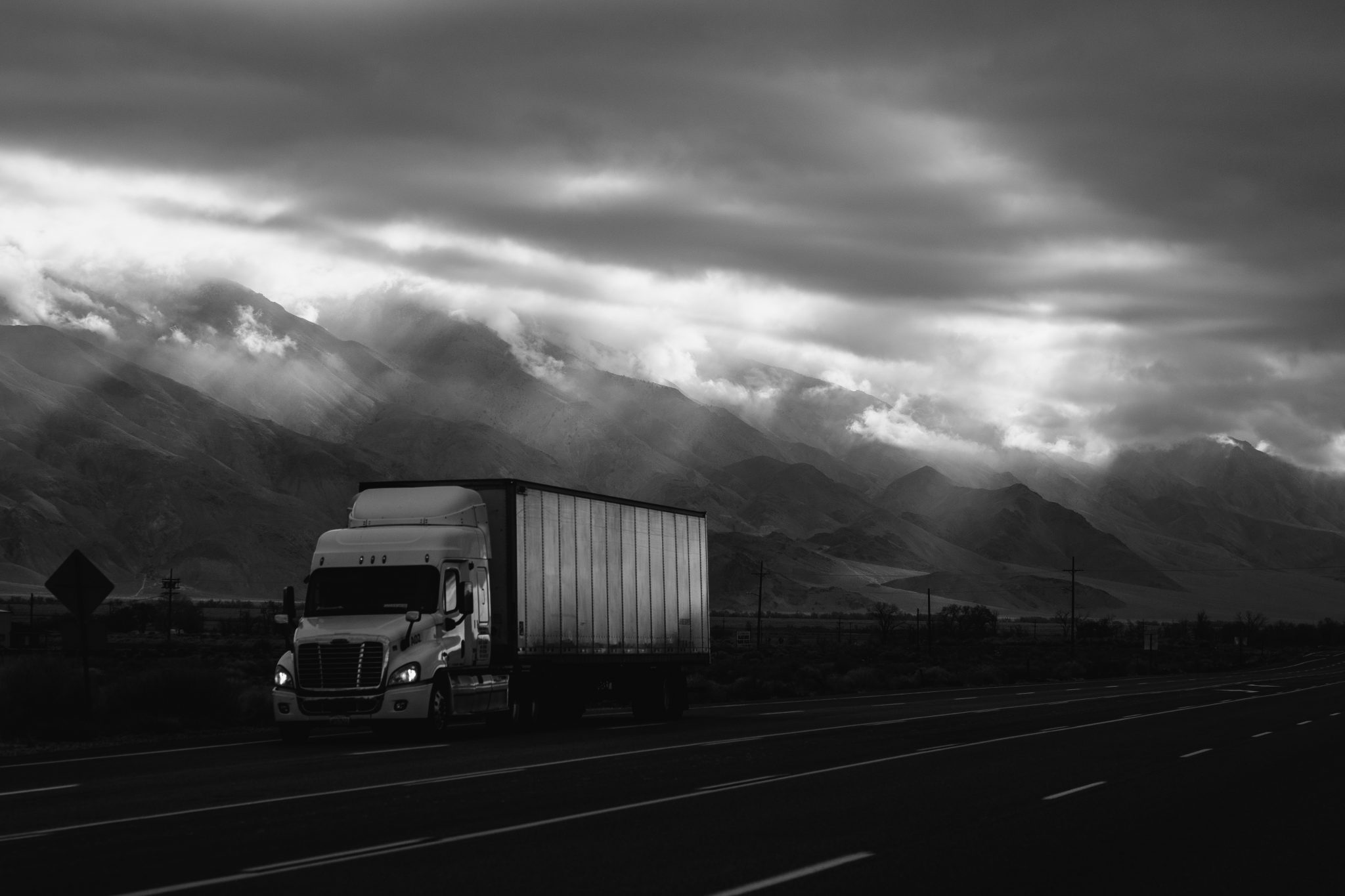 Disadvantages of Bundling Logistics Services
